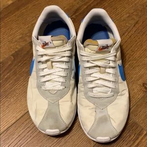 Men’s Nike retro sneakers